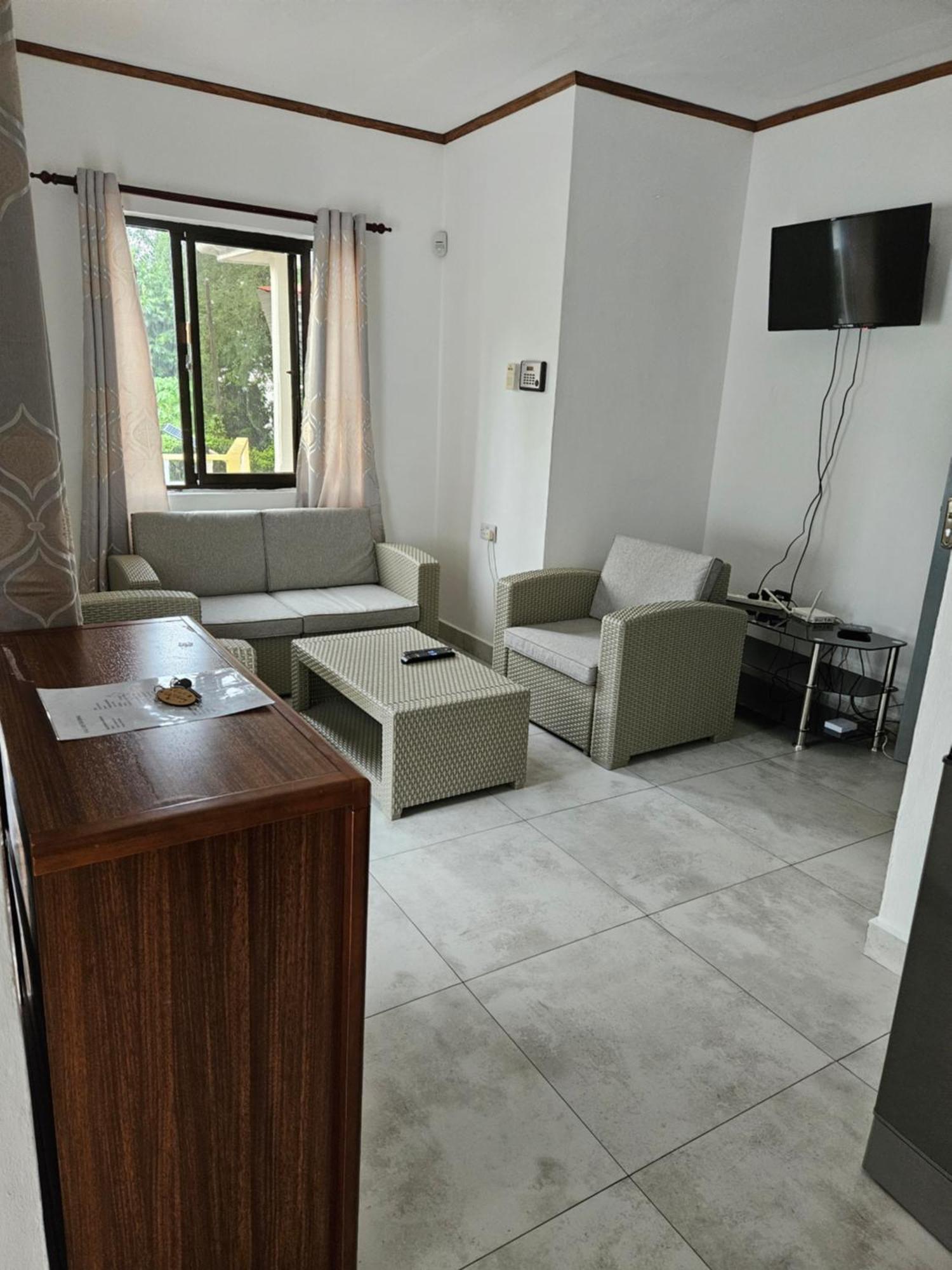 Отель E&E Self Catering Бо-Валлон Экстерьер фото
